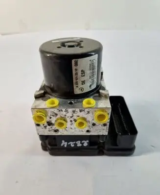 Mercedes-Benz C W204 ABS Pump A2045455432