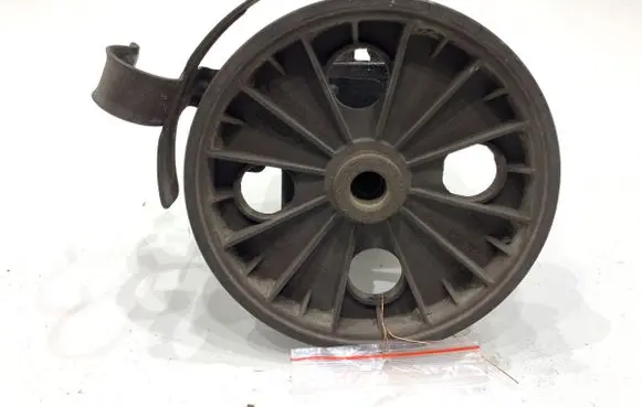 Volvo S80 Power steering pump 8649636