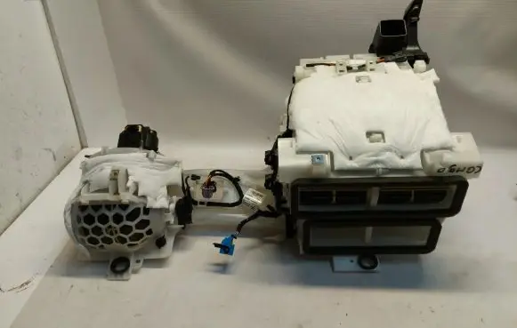Opel Combo E Interior heater climate box assembly 9815533180