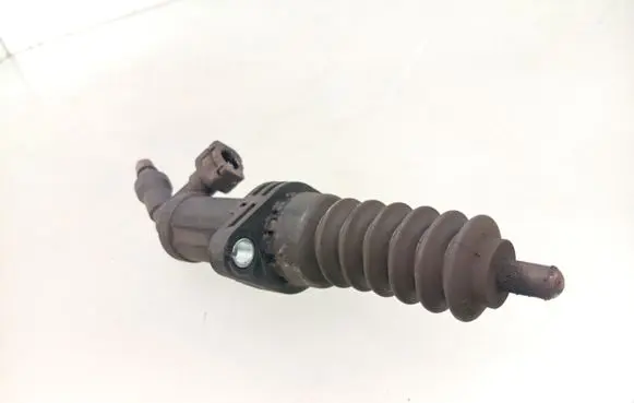 BMW 1 E81 E87 Clutch master cylinder 6785964