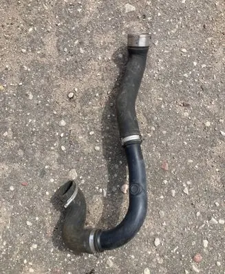 Intercooler hose/pipe
