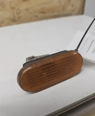 Volkswagen PASSAT B5 Front fender indicator light 3A0949117A