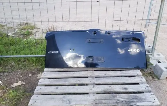 Jeep Cherokee III KJ Tailgate/trunk/boot lid