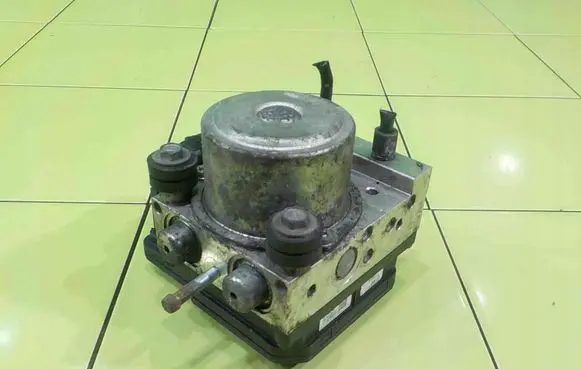 Nissan Juke I F15 ABS Pump 47660BX80A