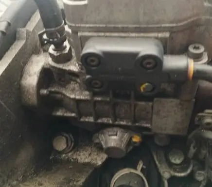 Audi A3 S3 8L Fuel injection high pressure pump 038130107d