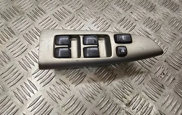 Toyota Corolla Verso E121 Electric window control switch 8404013081