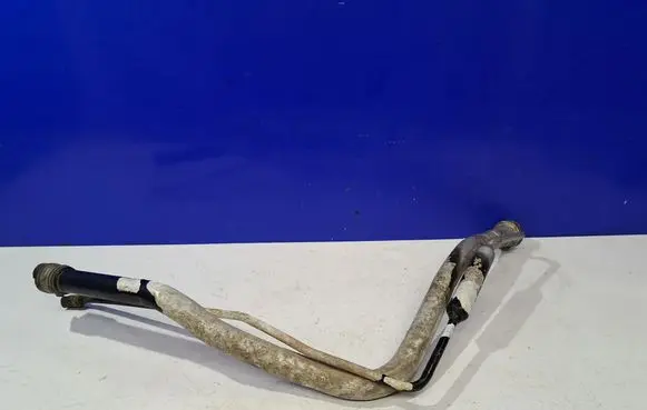 Volvo XC90 Fuel tank filler neck pipe 31669026 31392649