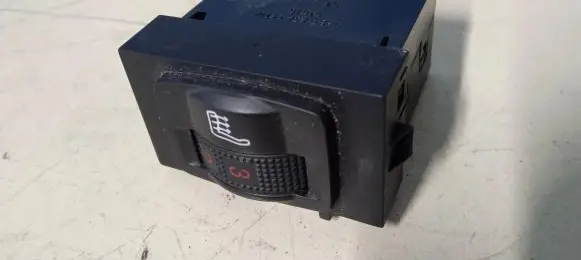 Peugeot 508 Seat heating switch 98019840ZD