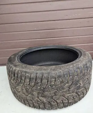 Audi A6 S6 C6 4F R18 winter/snow tires with studs 