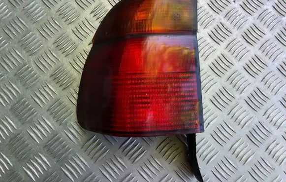 BMW 5 E39 Rear/tail lights 8371324 P21W