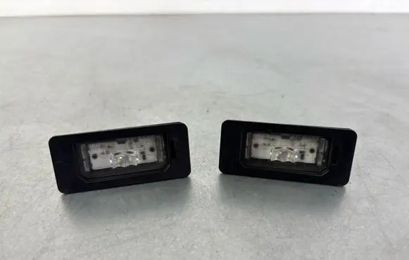 BMW 2 F46 Number plate light 7193293