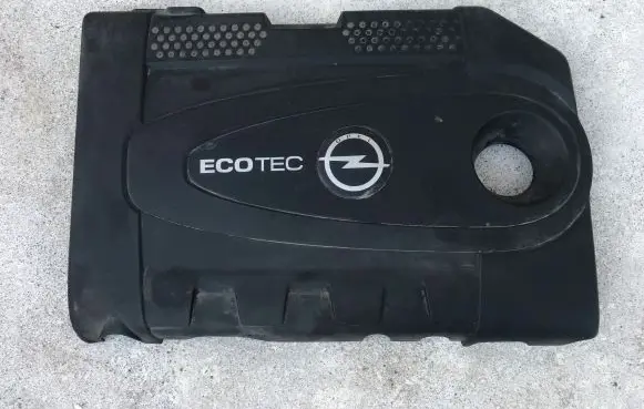 Opel Insignia A Engine cover (trim)