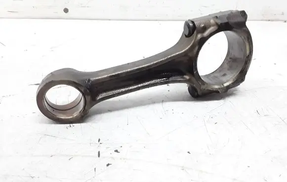 Mitsubishi Pajero Connecting rod/conrod 