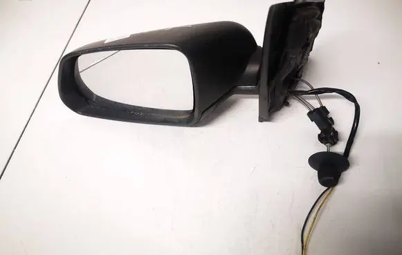 Volkswagen Polo IV 9N3 Front door electric wing mirror E11026225