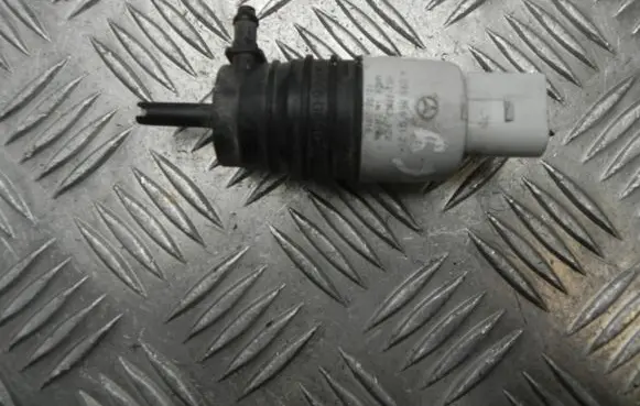Mercedes-Benz C W205 Headlight washer pump A0998660121 V1196