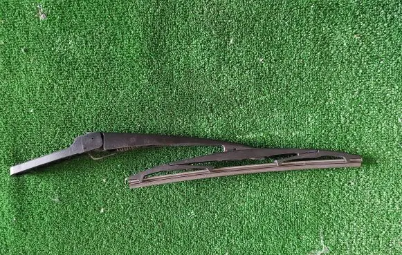 BMW 2 F45 Rear wiper blade 7348562