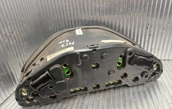 Mercedes-Benz E W210 Speedometer (instrument cluster) 2105401448 84570338 87001345