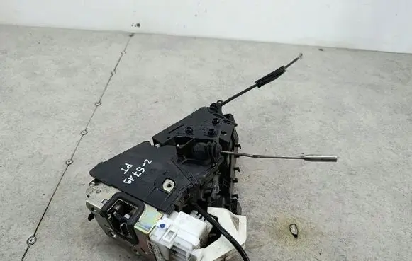 Mercedes-Benz A W169 Rear door lock 