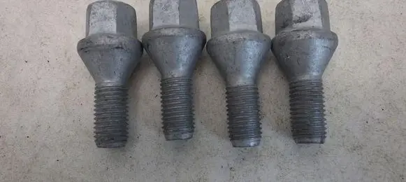 Renault Clio III Nuts/bolts 8200731281