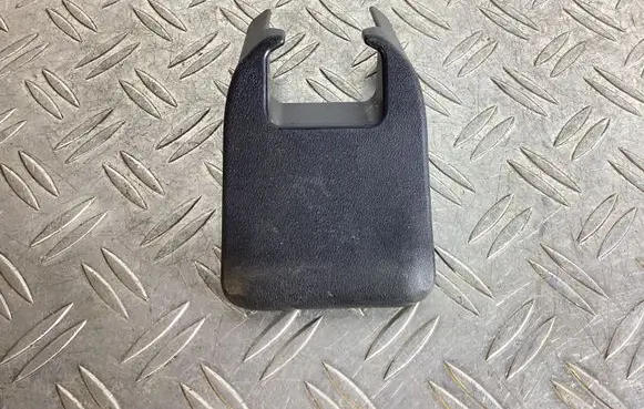 Lexus RX 450H Rear seat rail trim cover 7215748130