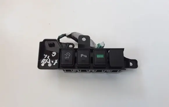Nissan X-Trail T32 Parking (PDC) sensor switch 240184CE0A