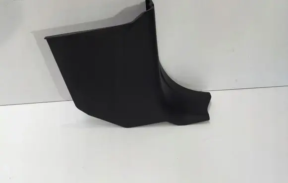 Foot area side trim