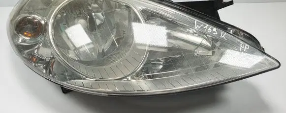 Mercedes-Benz A W169 Headlight/headlamp A1698200261