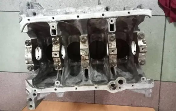 Suzuki Swift I Engine block K12B