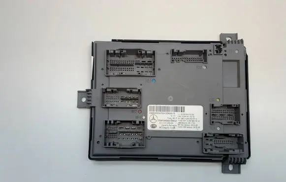 Mercedes-Benz C W206 Central body control module A2069000224 5DK01696888 A2069013512
