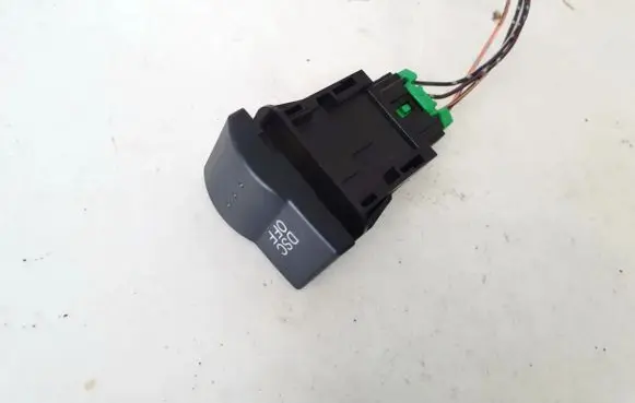 Traction control (ASR) switch