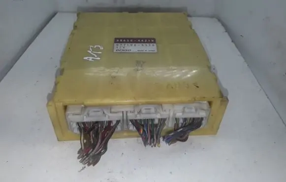 Toyota Avensis Verso Other control units/modules 0771005520 8865044210