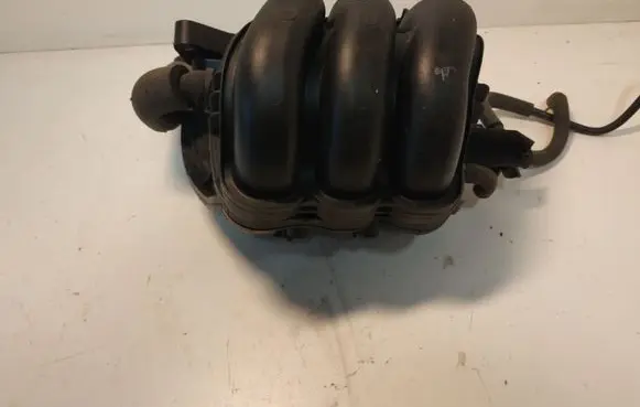 Toyota Aygo AB10 Intake manifold