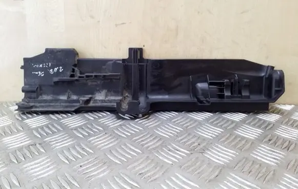 BMW 1 E81 E87 Radiator mount bracket 1710752491211
