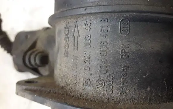 Audi A6 S6 C5 4B Mass air flow meter 0281002461