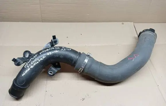 Renault Captur Intercooler hose/pipe 6670971A