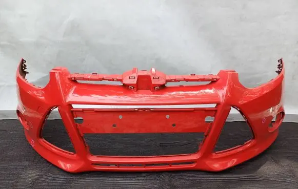 Ford Focus Front bumper BM5117757A