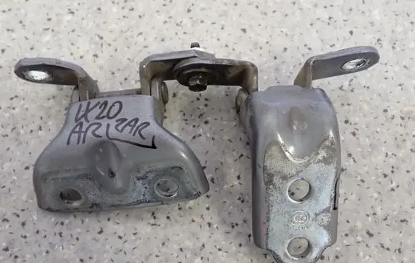 Hyundai ix20 Front door hinge set 