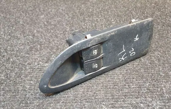 Renault Laguna II Electric window control switch 26517