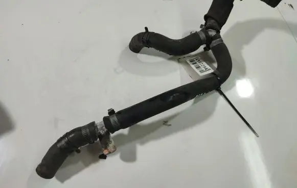 KIA Sorento Engine coolant pipe/hose 