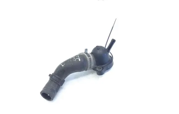 Volkswagen Golf VII Engine coolant pipe/hose 04L121131AA 5Q0122157AJ