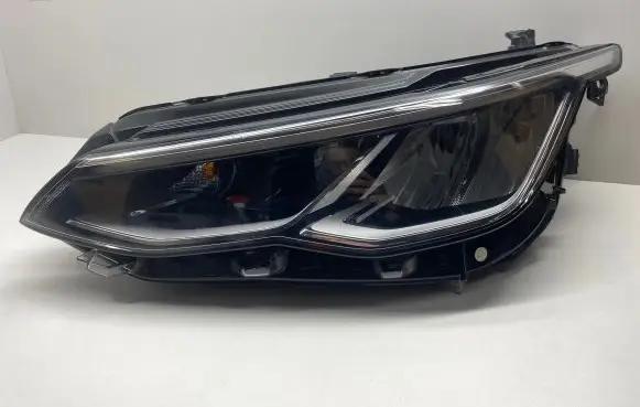 Volkswagen Golf VIII Headlight/headlamp 5H1941005