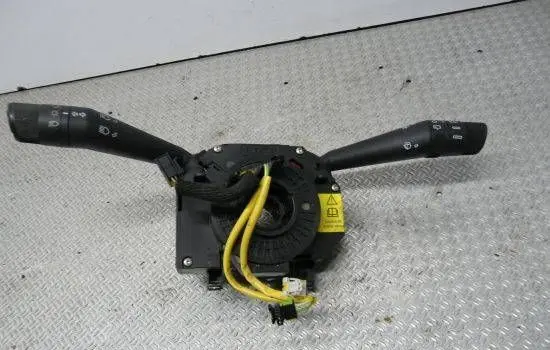 Fiat Grande Punto Other switches/knobs/shifts 251625