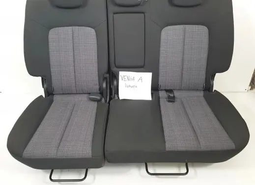 KIA Venga Rear seat 