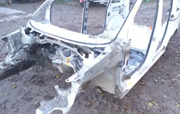 Front quarter panel