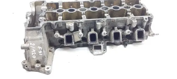 Engine head