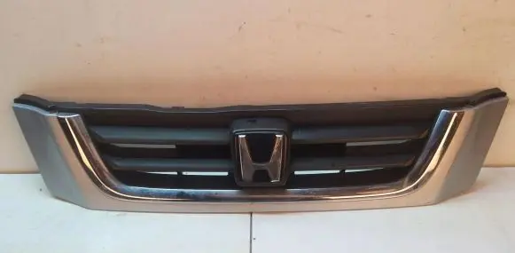 Honda CR-V Front bumper upper radiator grill