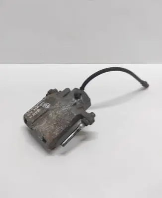 Cadillac SRX Front brake caliper