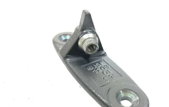 Mercedes-Benz E W212 Front door upper hinge ISE11090L A040587