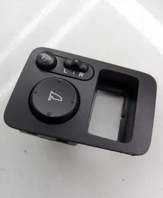 Honda CR-V Wing mirror switch M33212