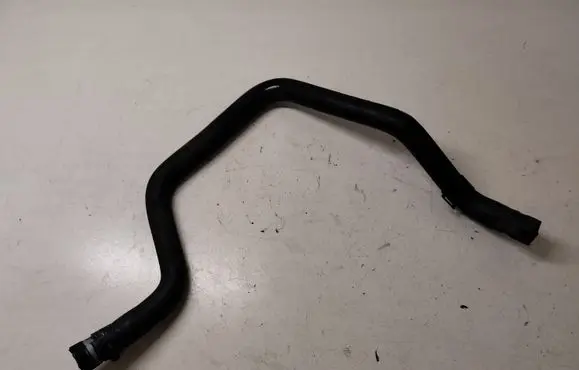 Audi A4 S4 B7 8E 8H Engine coolant pipe/hose